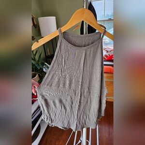 Strut This gray workout tank
